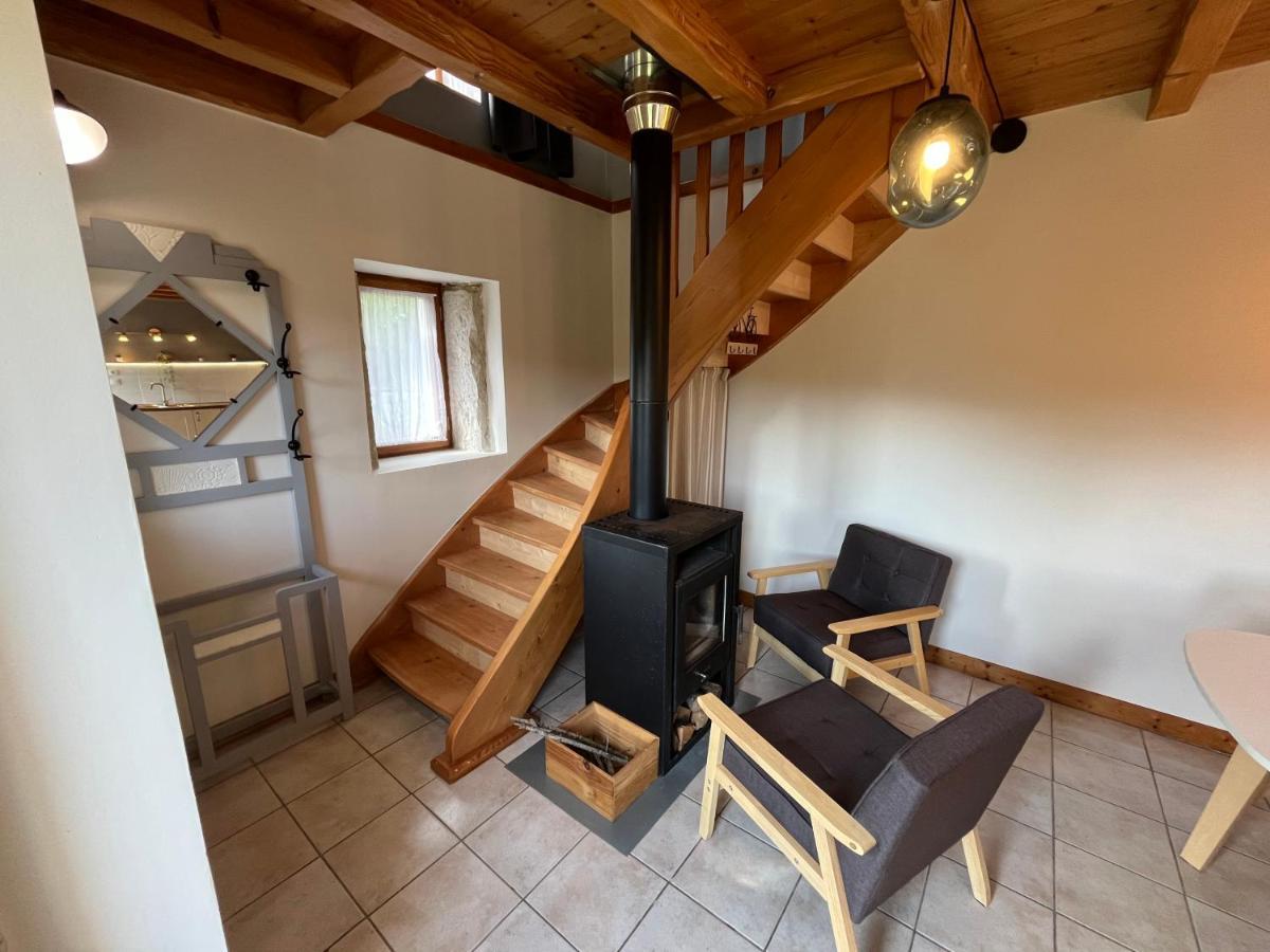 La Maison Des Commis Morestel Extérieur photo